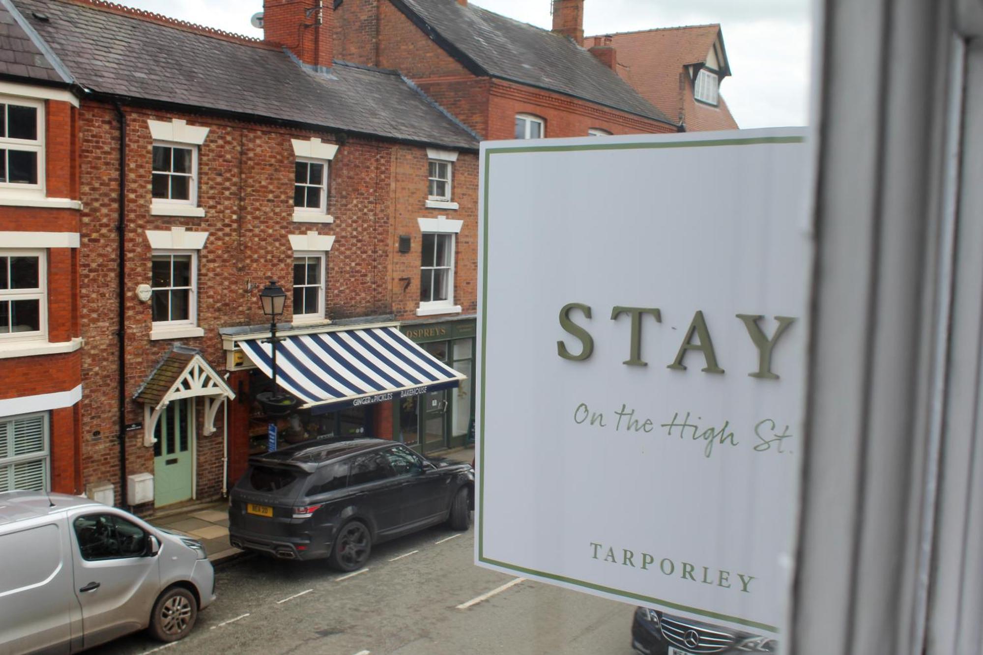 Stay On The High Street Tarporley Exteriér fotografie